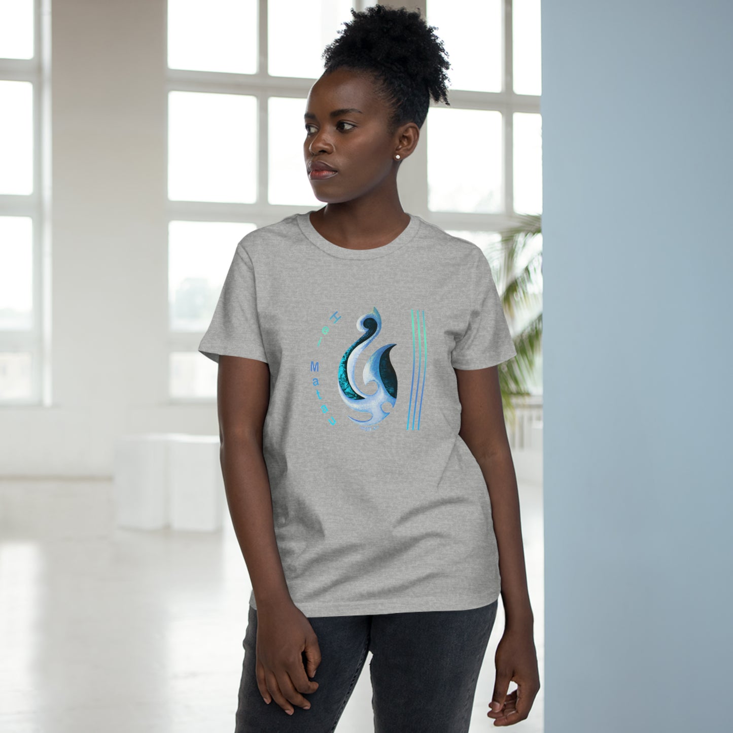 Women’s Tee - hei matau design