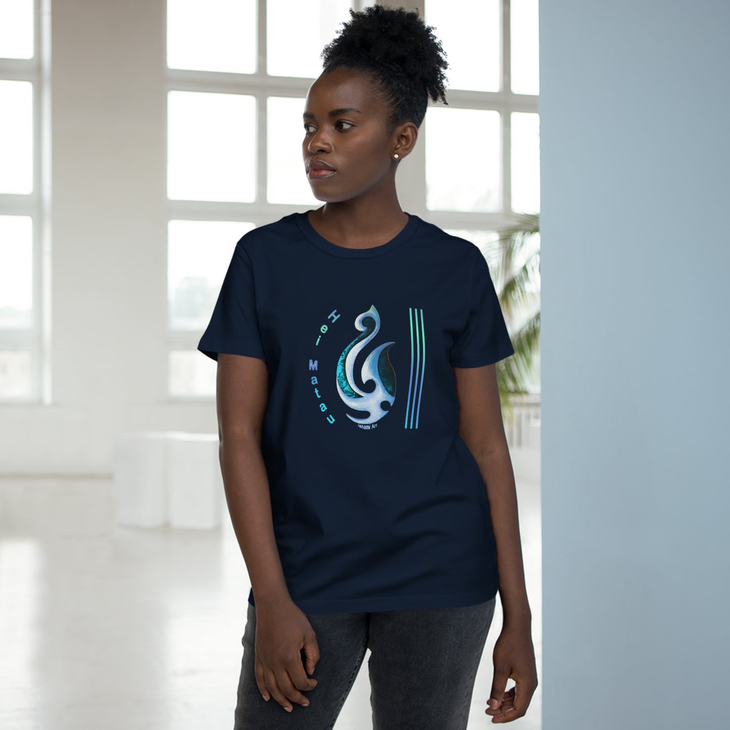 Women’s Tee - hei matau design