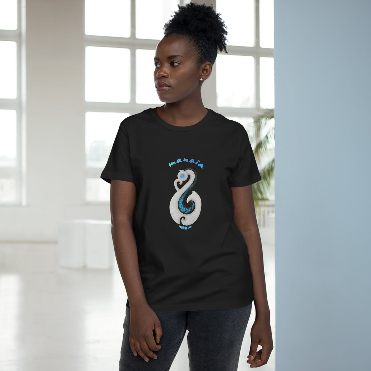 Women’s Tee - manaia design