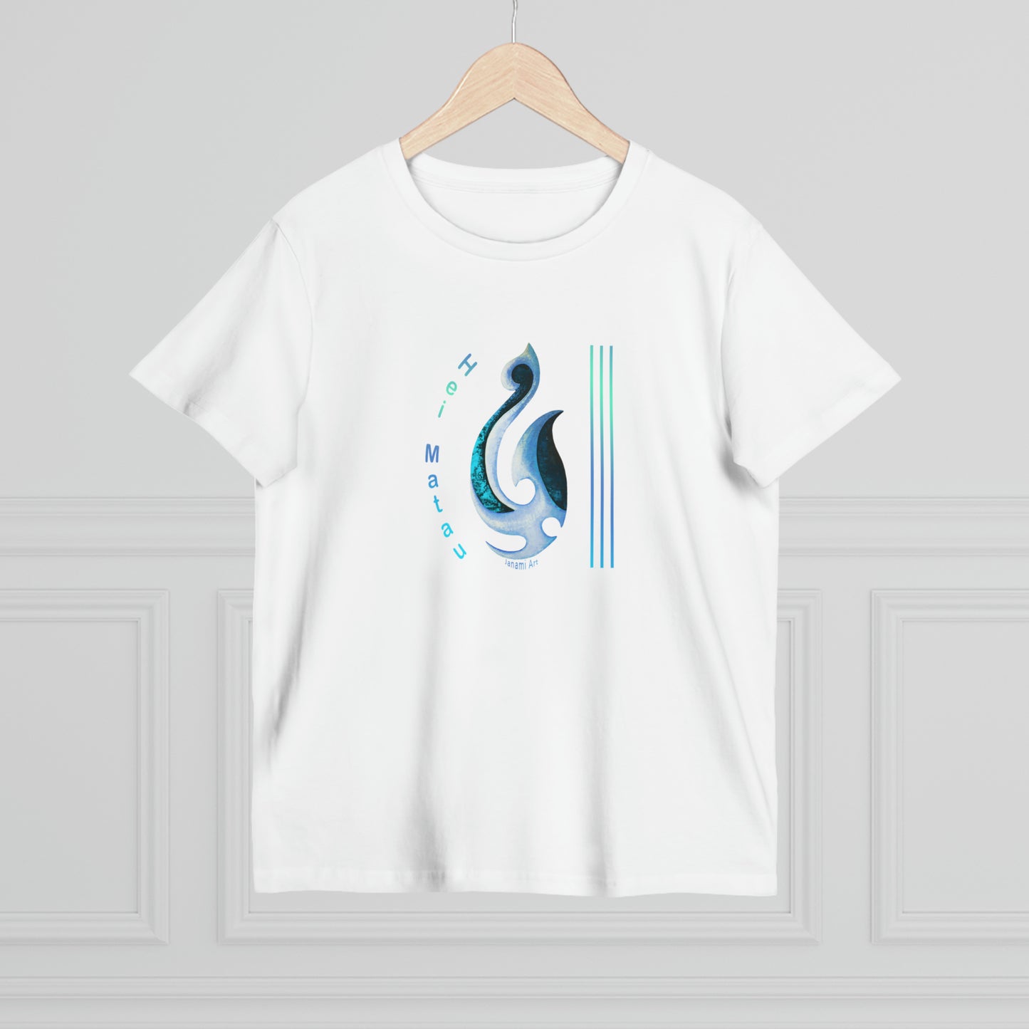 Women’s Tee - hei matau design