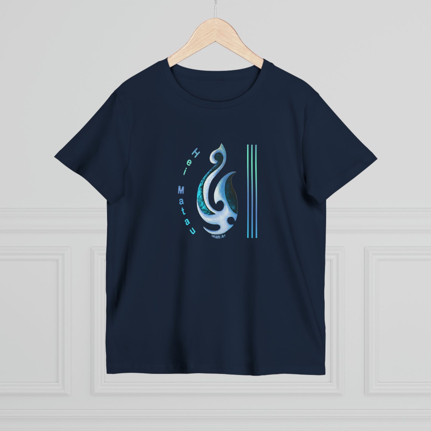 Women’s Tee - hei matau design