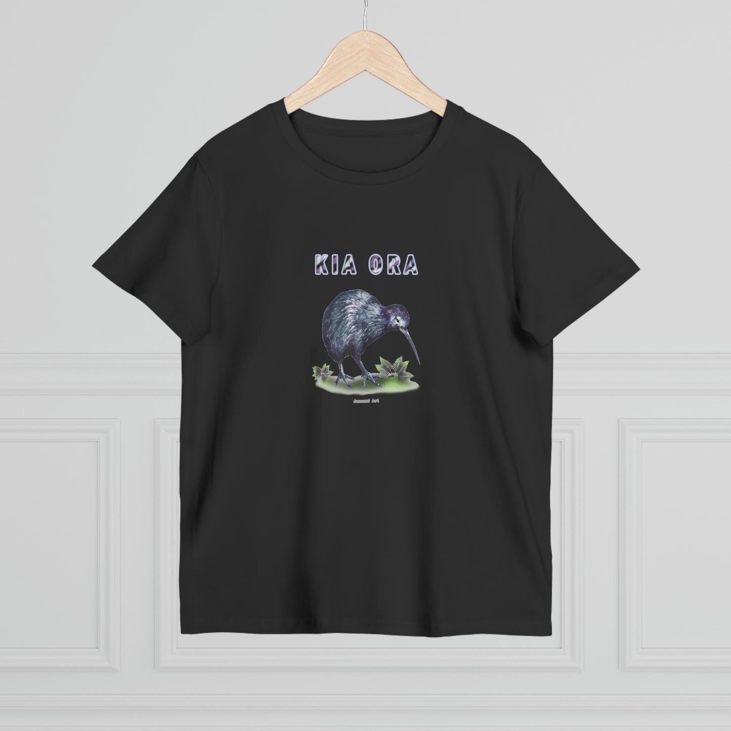 Women’s Tee - kiwi kia ora design